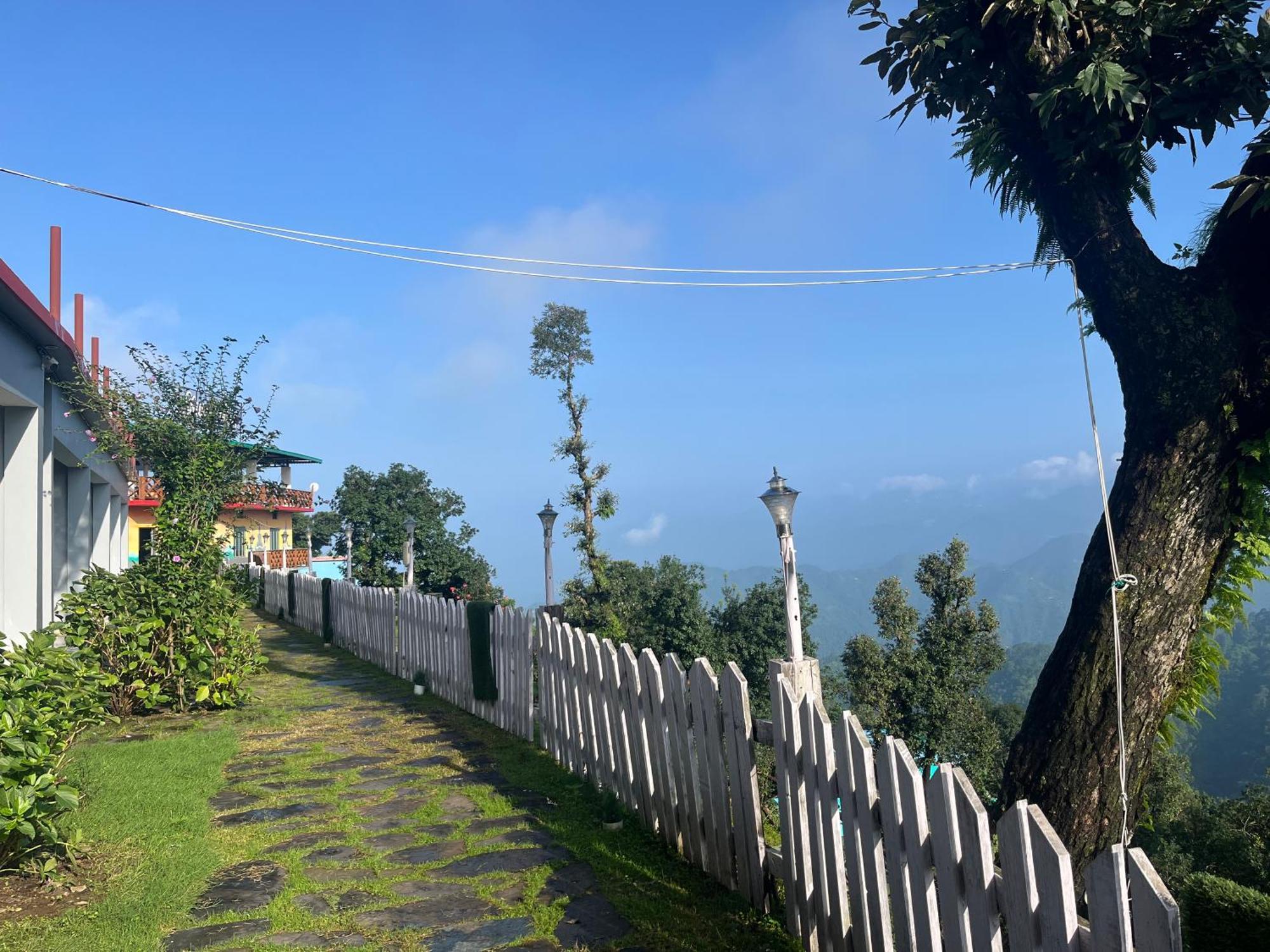 Shiva Valley Resort Kokhliyal Gaon Exterior foto